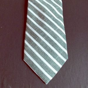 Ann Ivy Green and White Striped Tie